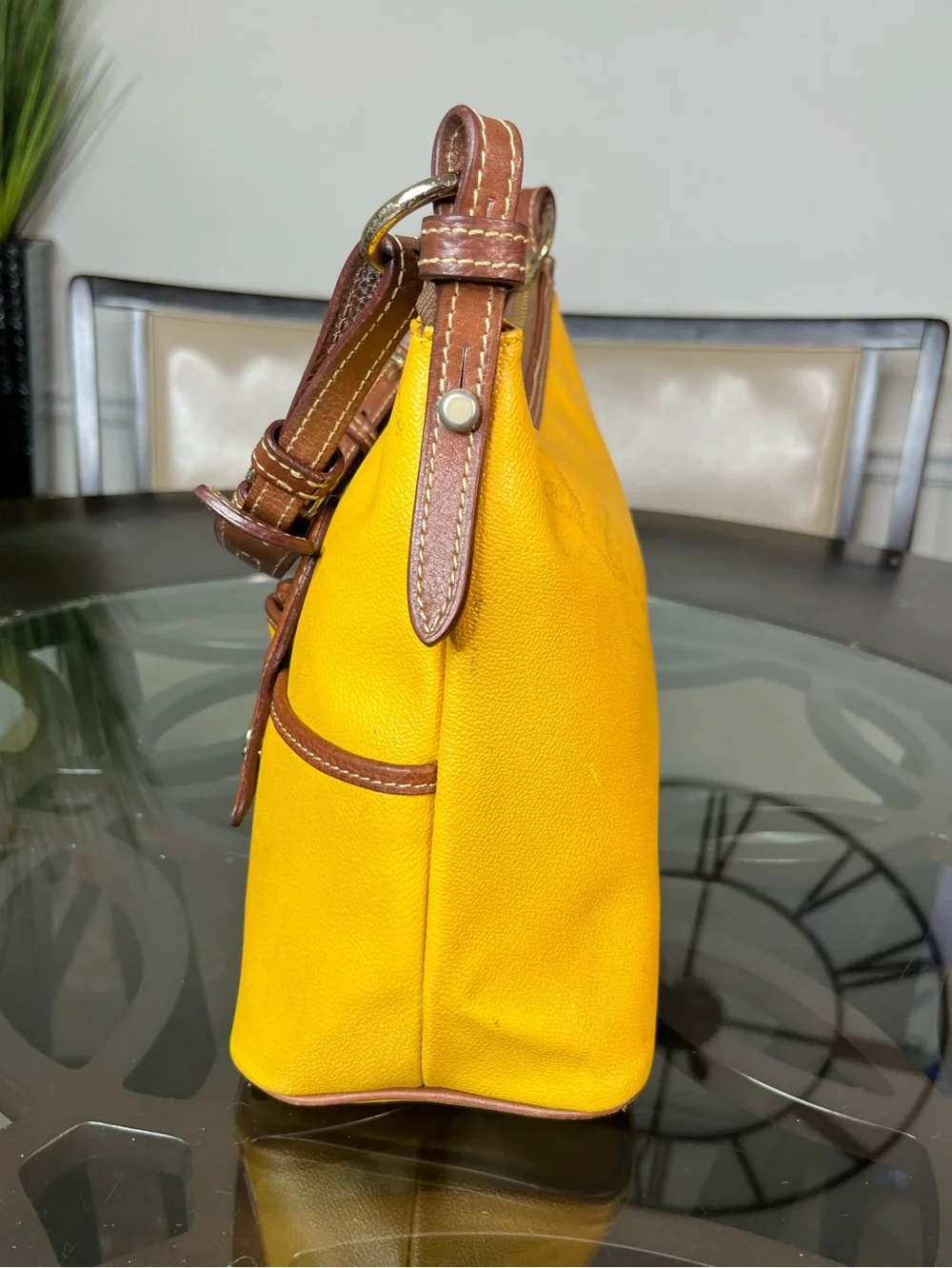 Y2K Dooney & Bourke Hobo Bag Pebble Grain Lucy Mustard Leather Brown Yellow